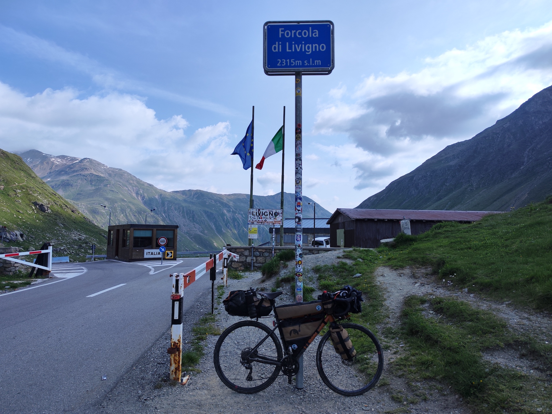 col de la cayolle cycling